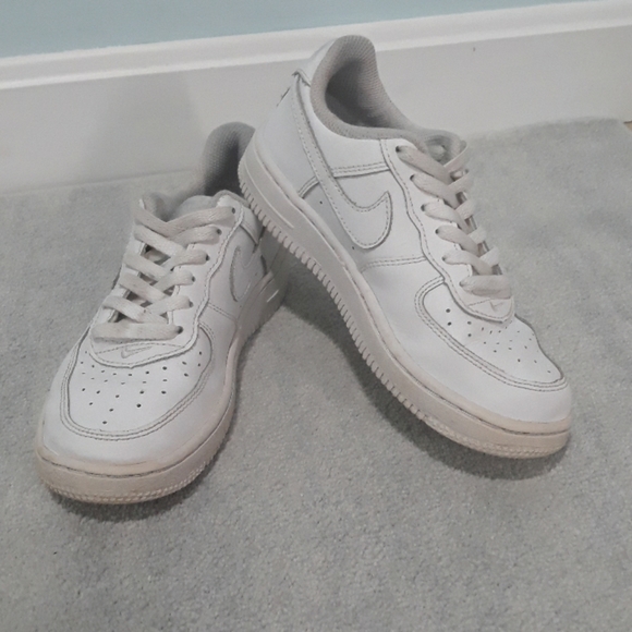 boys all white air force ones